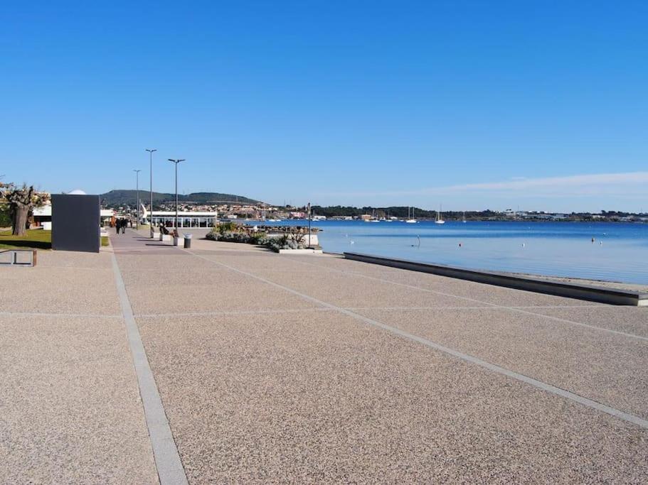 Grande Villa Neuve Avec Piscine Pres Mer Et Sete バラルック・レ・バン エクステリア 写真
